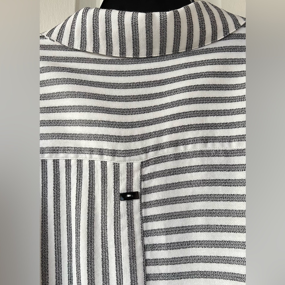 Soft Surroundings Gray and White Striped Button-Front Tunic Blouse - Picture 8 of 9